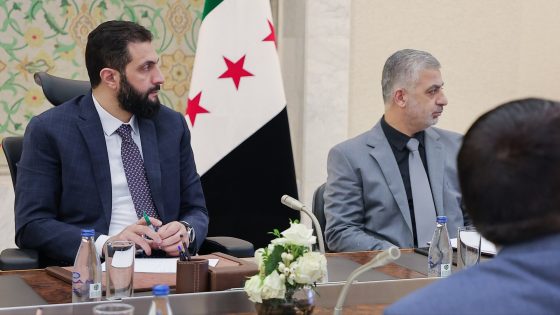 الرئيس السوري يبحث مع وزير العدل سبل تعزيز سيادة القانون والإصلاح القضائي