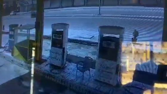 حادث دراجة نارية في سرمدا يسفر عن وفاة شاب وإصابة اثنين بجروح خطيرة