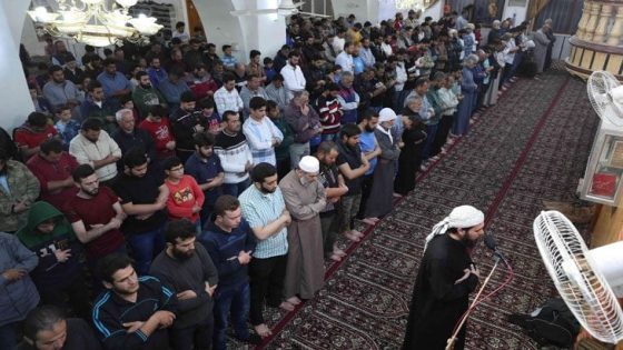 وزارة الأوقاف تدعو لتقصير خطبة الجمعة خلال الصيف مراعاةً لحرّ المصلين