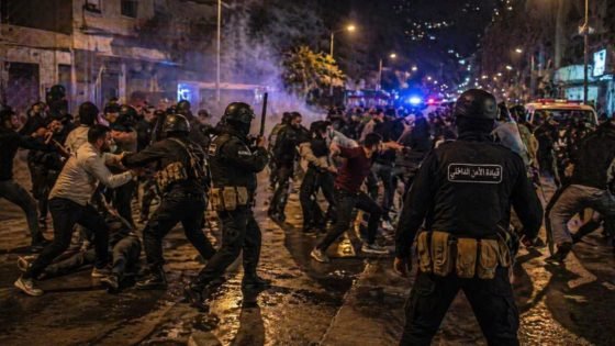 7 اصابات في مشاجرة كبيرة بين مجموعتين من السوريين في مدينة بنش (فيديو)