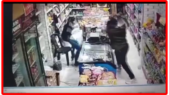 جـ.ـر.يمة مروّعة تهز إدلب.. مقـ.ـتل شاب داخل محله التجاري على يد مسـ.ـلـ.ـحين مجهولين (فيديو)